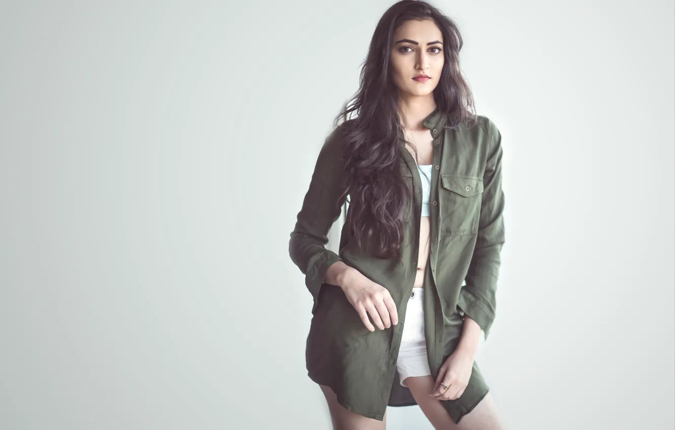 Фото обои girl, hot, sexy, eyes, smile, beautiful, figure, model