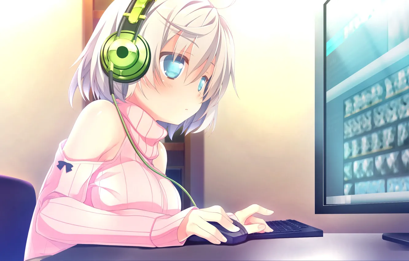 Фото обои компьютер, наушники, мышка, девочка, клавиатура, монитор, голубые глаза, белые волосы