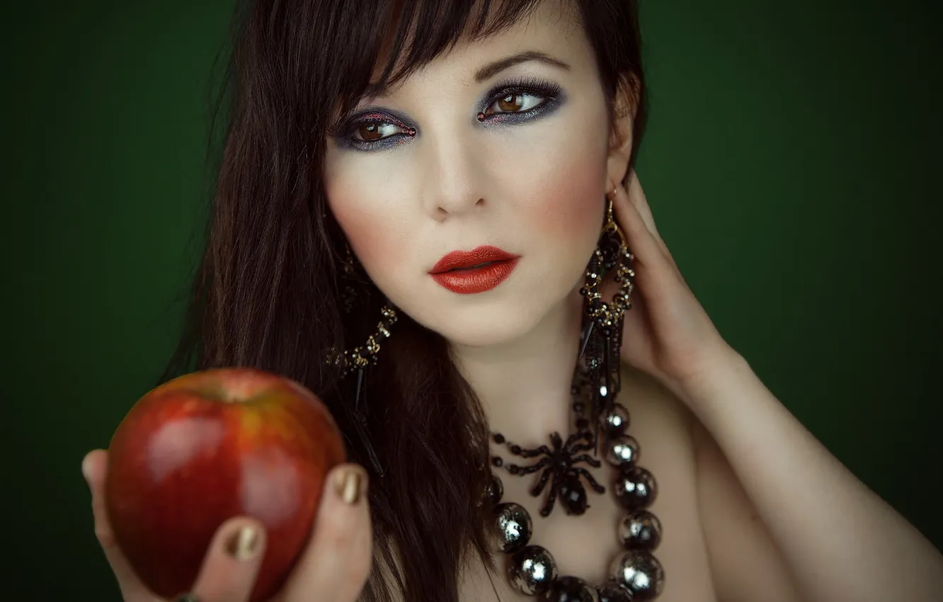 Фото обои девушка, яблоко, портрет