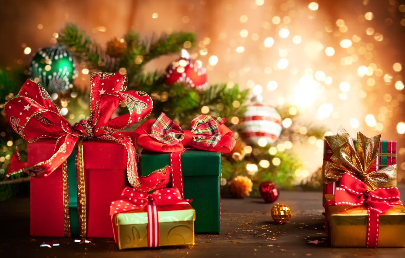 Фото обои ленты, фон, шары, блеск, ветка, Рождество, подарки, Новый год