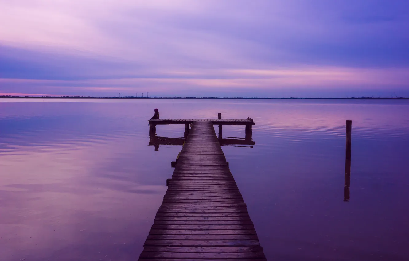Фото обои фиолетовый, доски, вечер, причал, пирс, девочка, деревянный, сумерки
