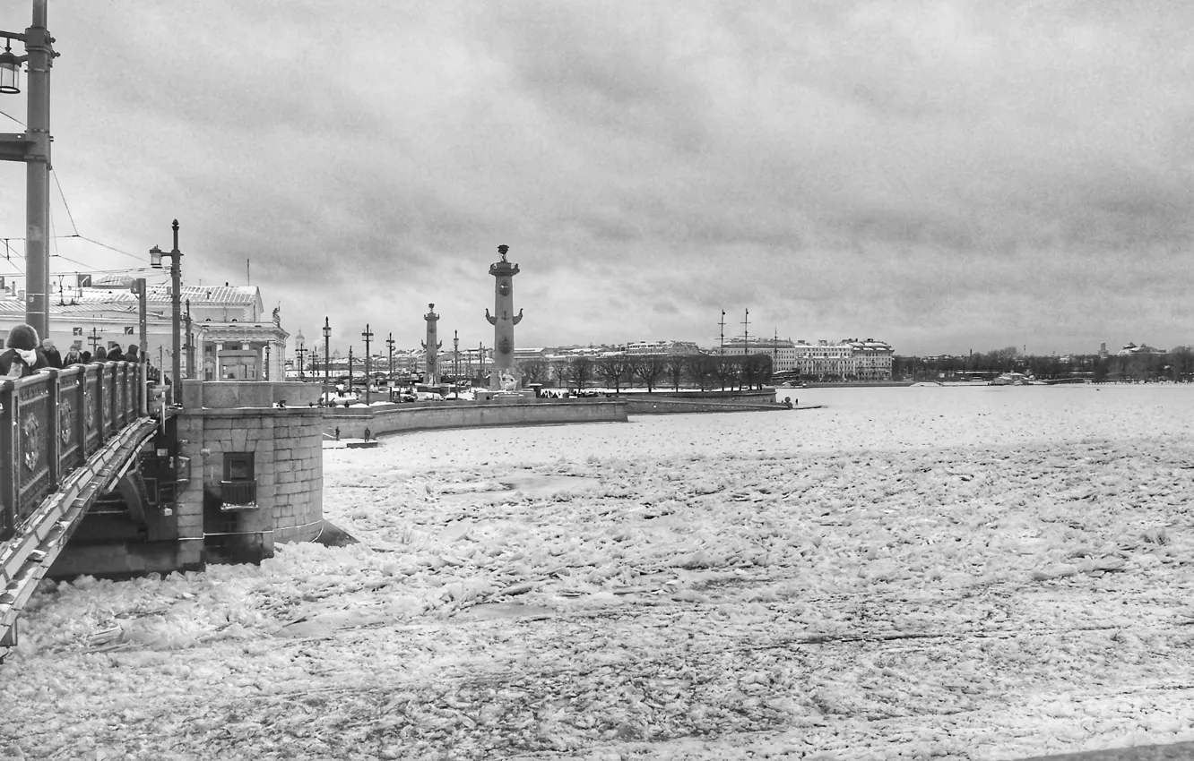 Фото обои Cloudy, Frozen Neva, Spb