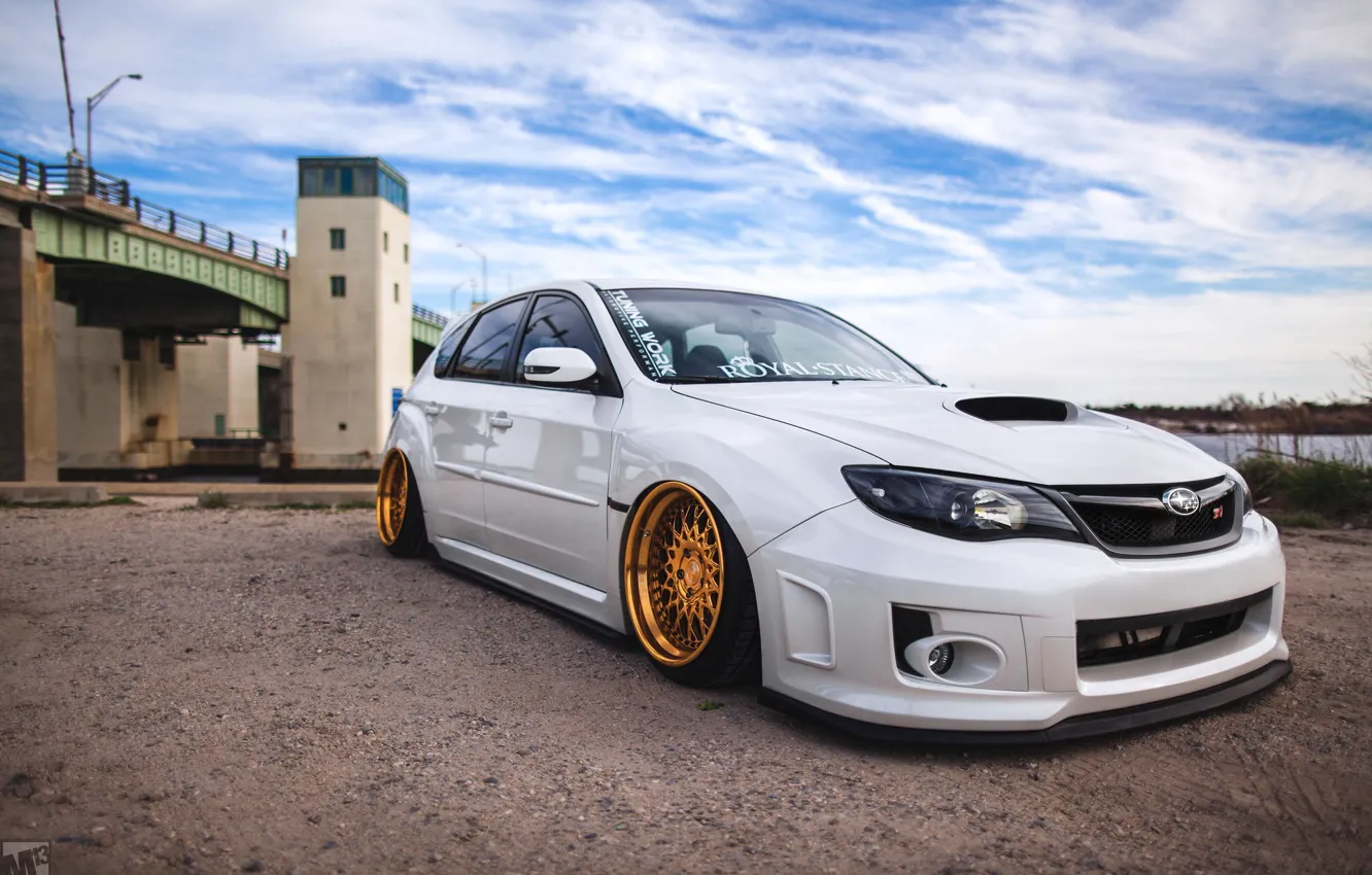 Фото обои white, wheels, gold, subaru, japan, wrx, impreza, jdm