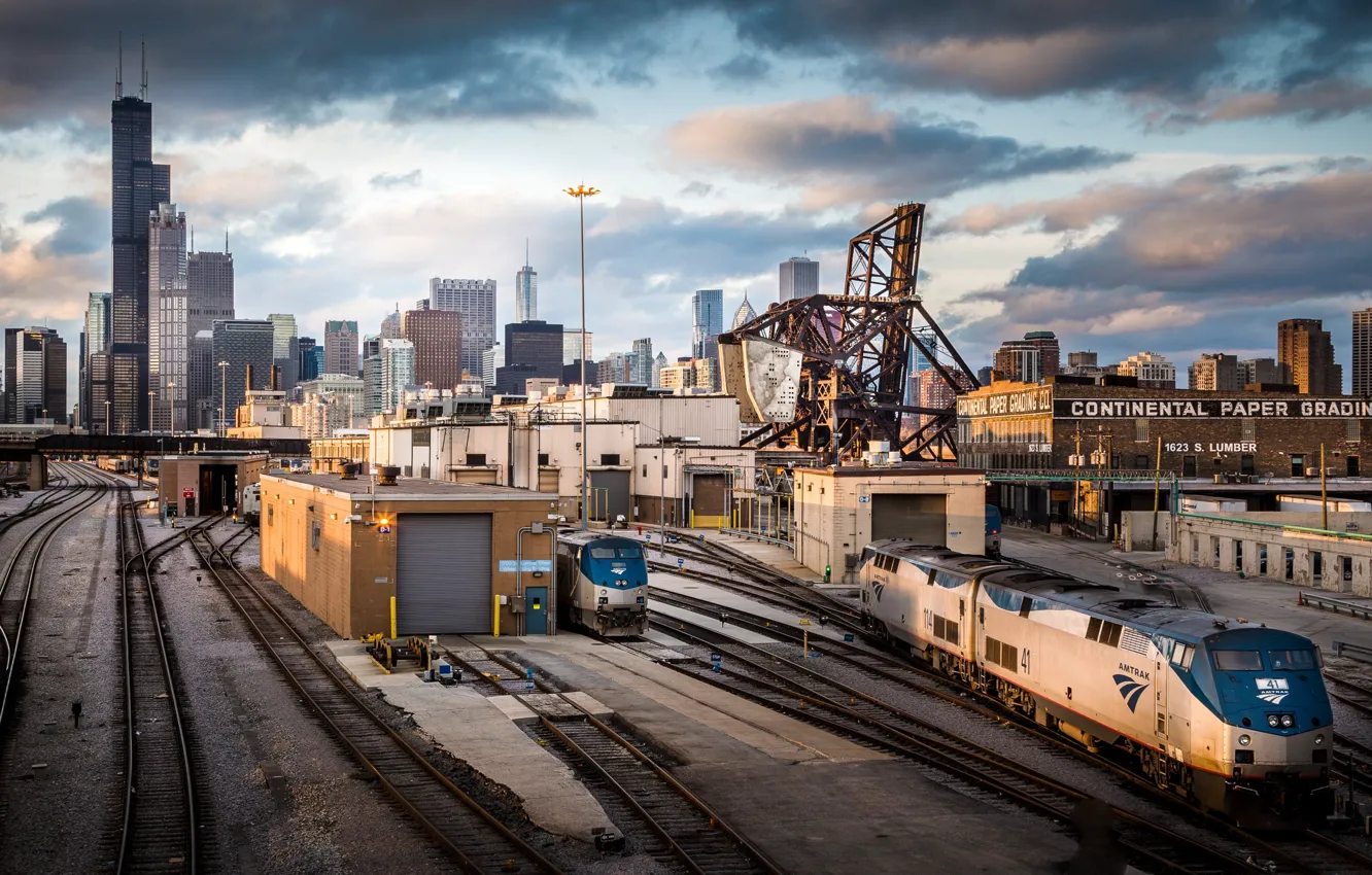 Фото обои Чикаго, железная дорога, поезда, США, небоскрёбы, транспортный узел