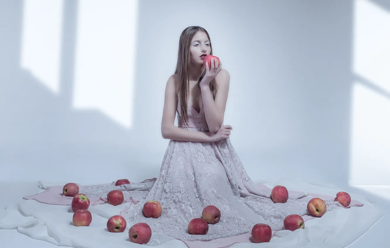 Фото обои девушка, яблоки, Dominga