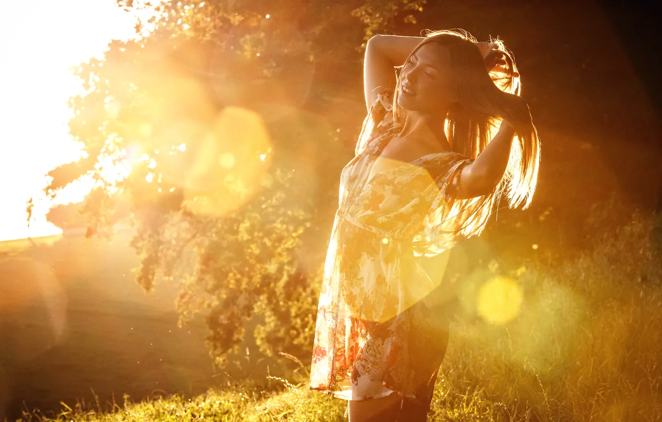 Фото обои девушка, солнечный свет, Faint Silhouette