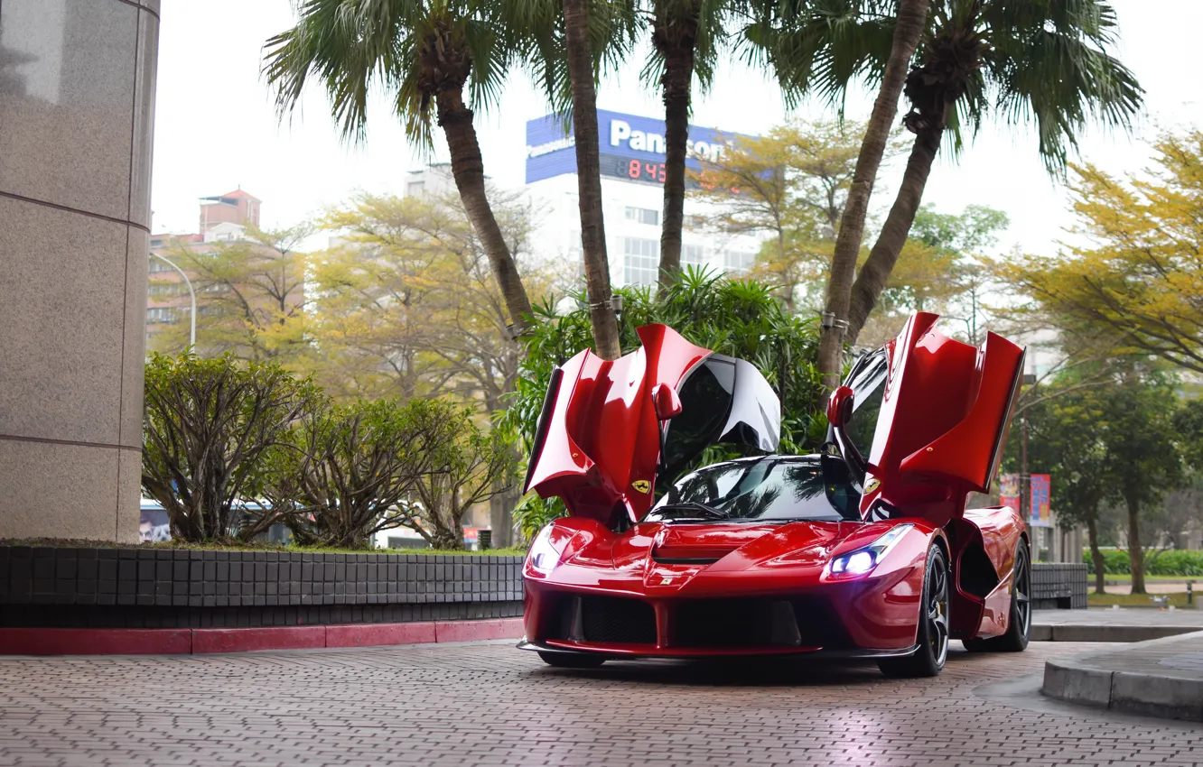 Фото обои Red, LaFerrari, Doors up