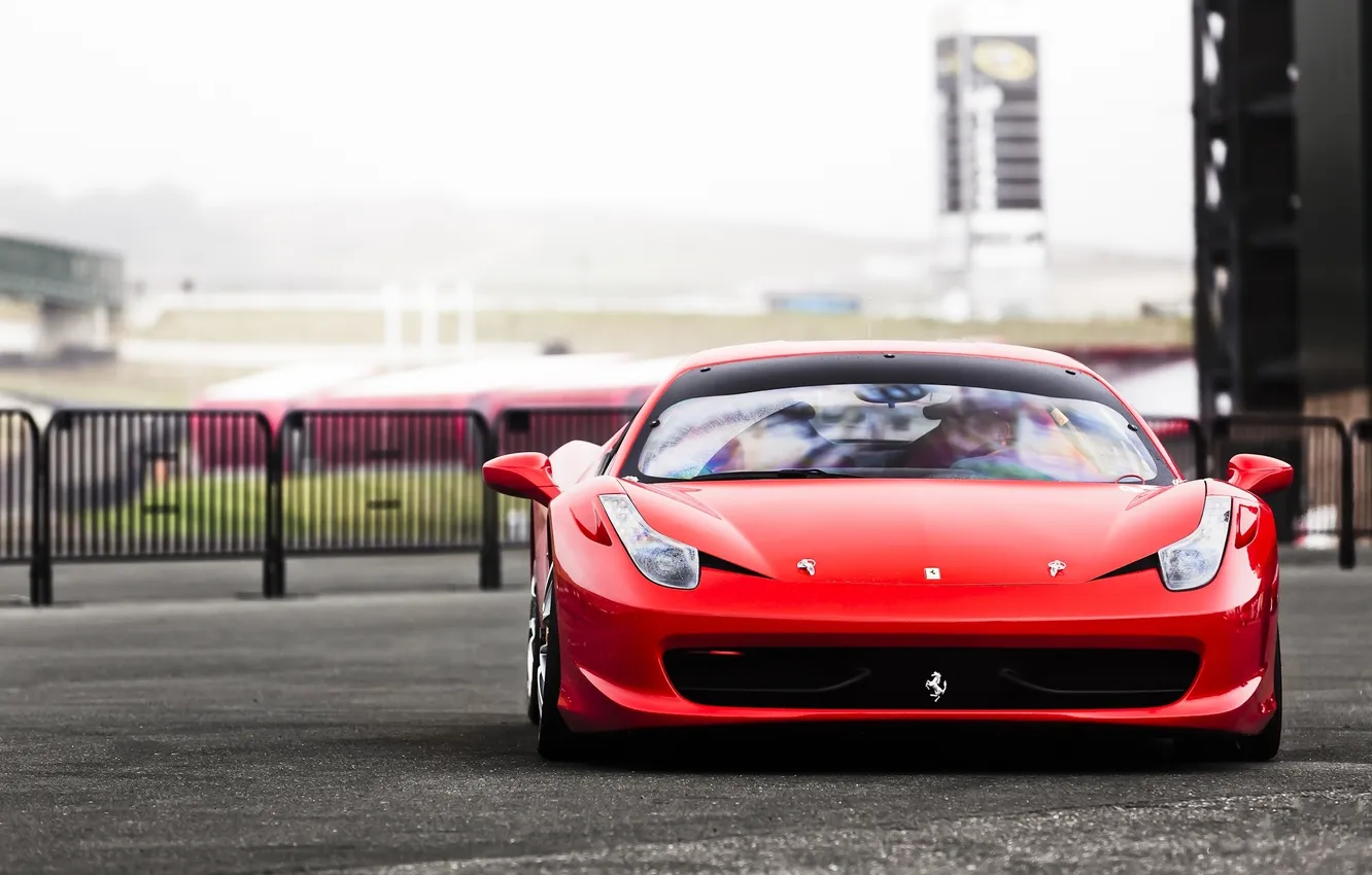 Фото обои красный, ограждение, red, ferrari, феррари, передок, челлендж, 458 challenge