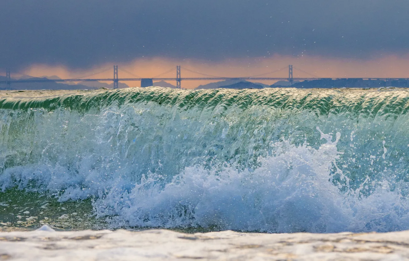 Фото обои море, шторм, мост, природа, берег, волна, Япония