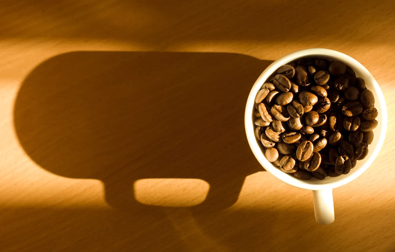 Фото обои свет, кофе, тень, чашка, зёрна, coffee