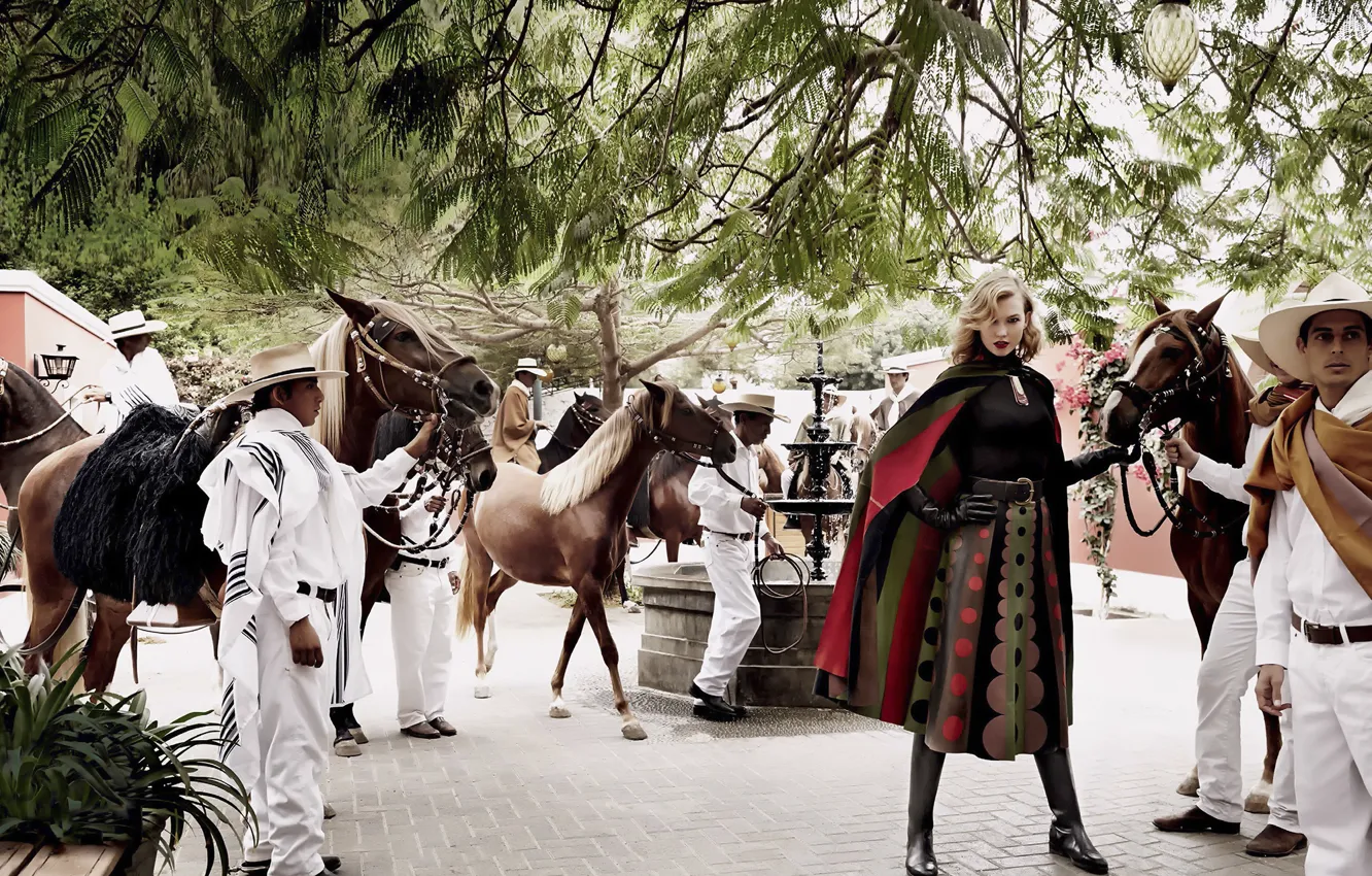 Фото обои лошади, мексика, Vogue, Karlie Kloss