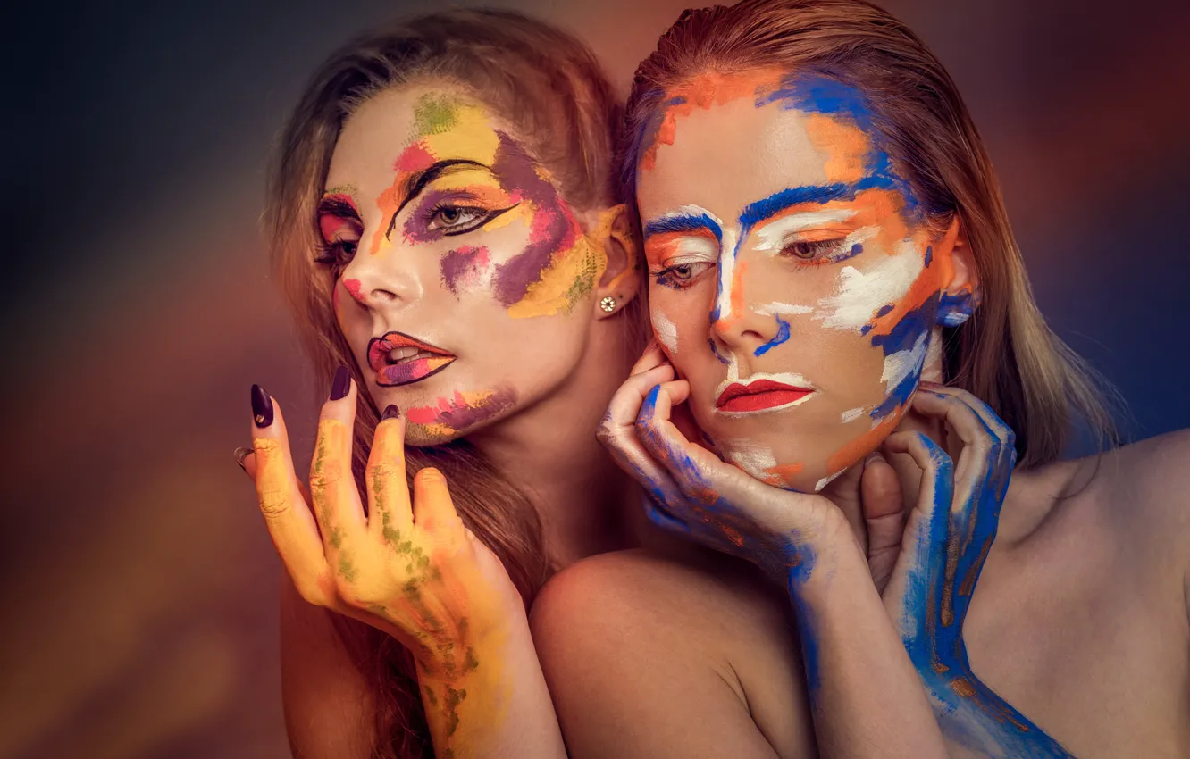 Фото обои краска, макияж, арт, две девушки, Three of Five Colors
