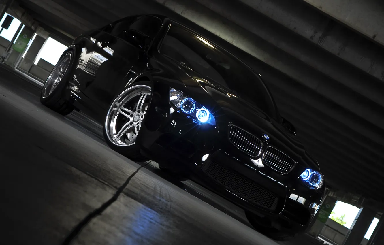 Фото обои чёрный, фары, бмв, BMW, парковка, black, E92