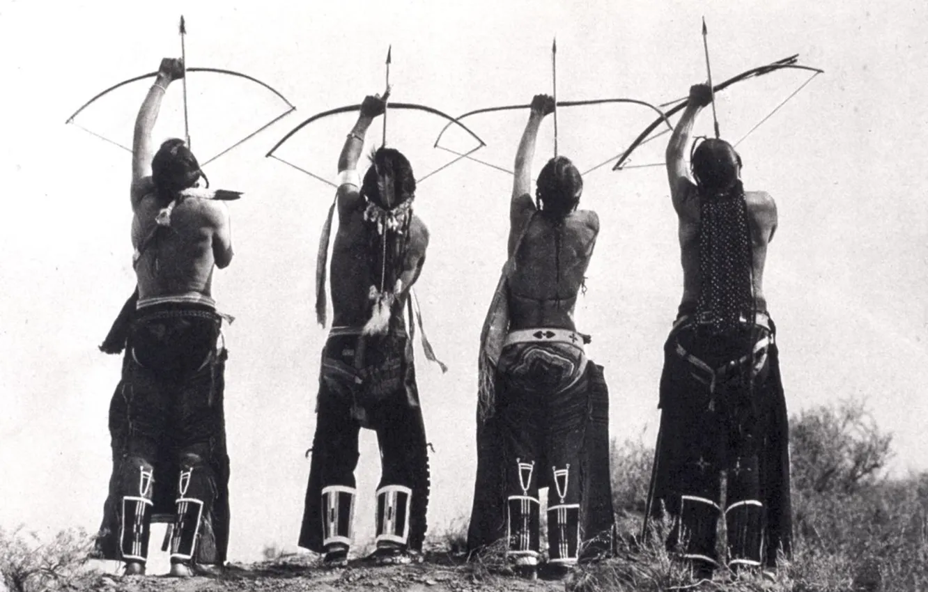 Фото обои history, native american, ..Game of Arrows. ca. 1900., old days