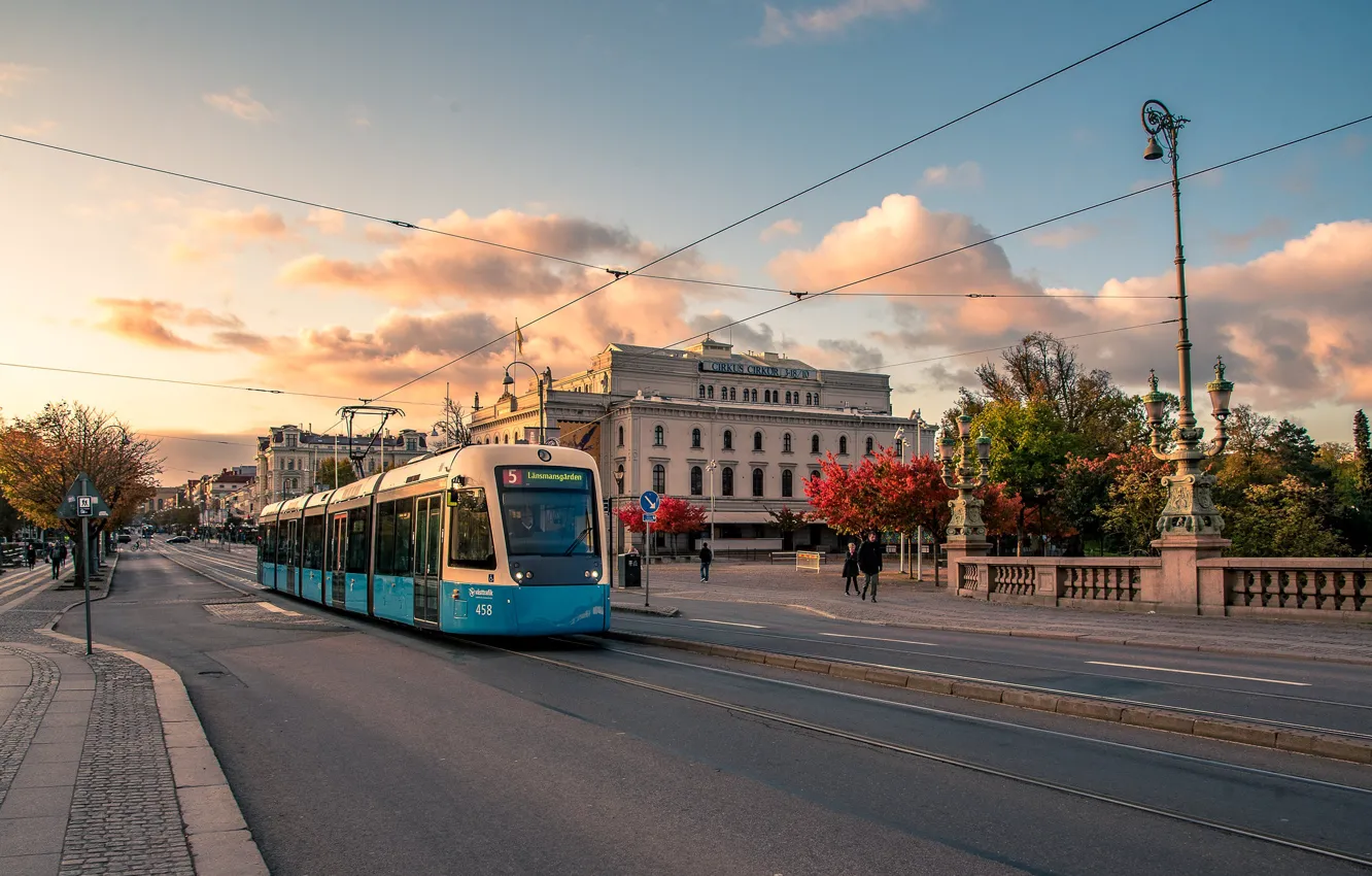 Фото обои осень, улица, октябрь, трамвай, Швеция, Гётеборг