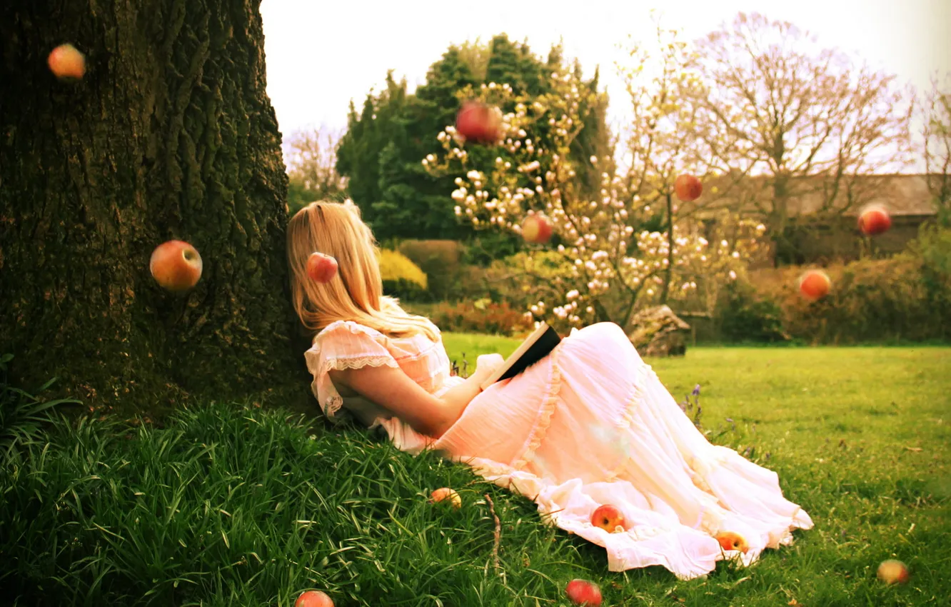 Фото обои девушка, настроение, яблоки