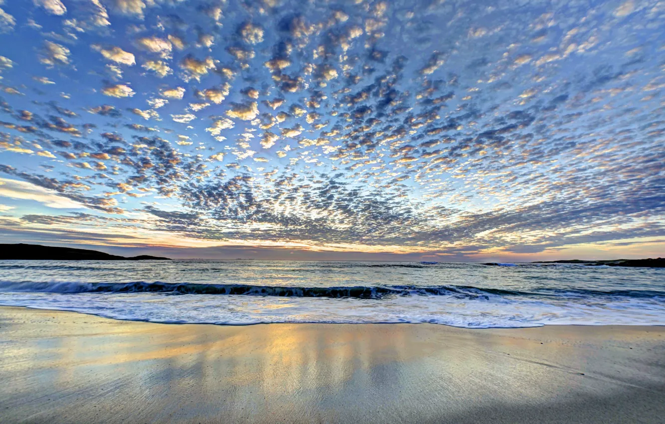 Фото обои песок, море, небо, облака