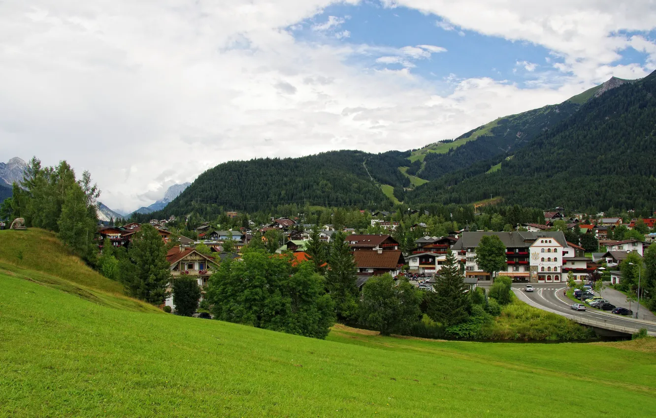 Фото обои лес, трава, облака, горы, дома, Австрия, склон, Seefeld