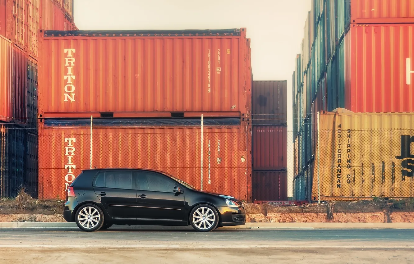 Фото обои Volkswagen, Cars, cars, auto, wallpapers, Golf, контейнеры, auto cars