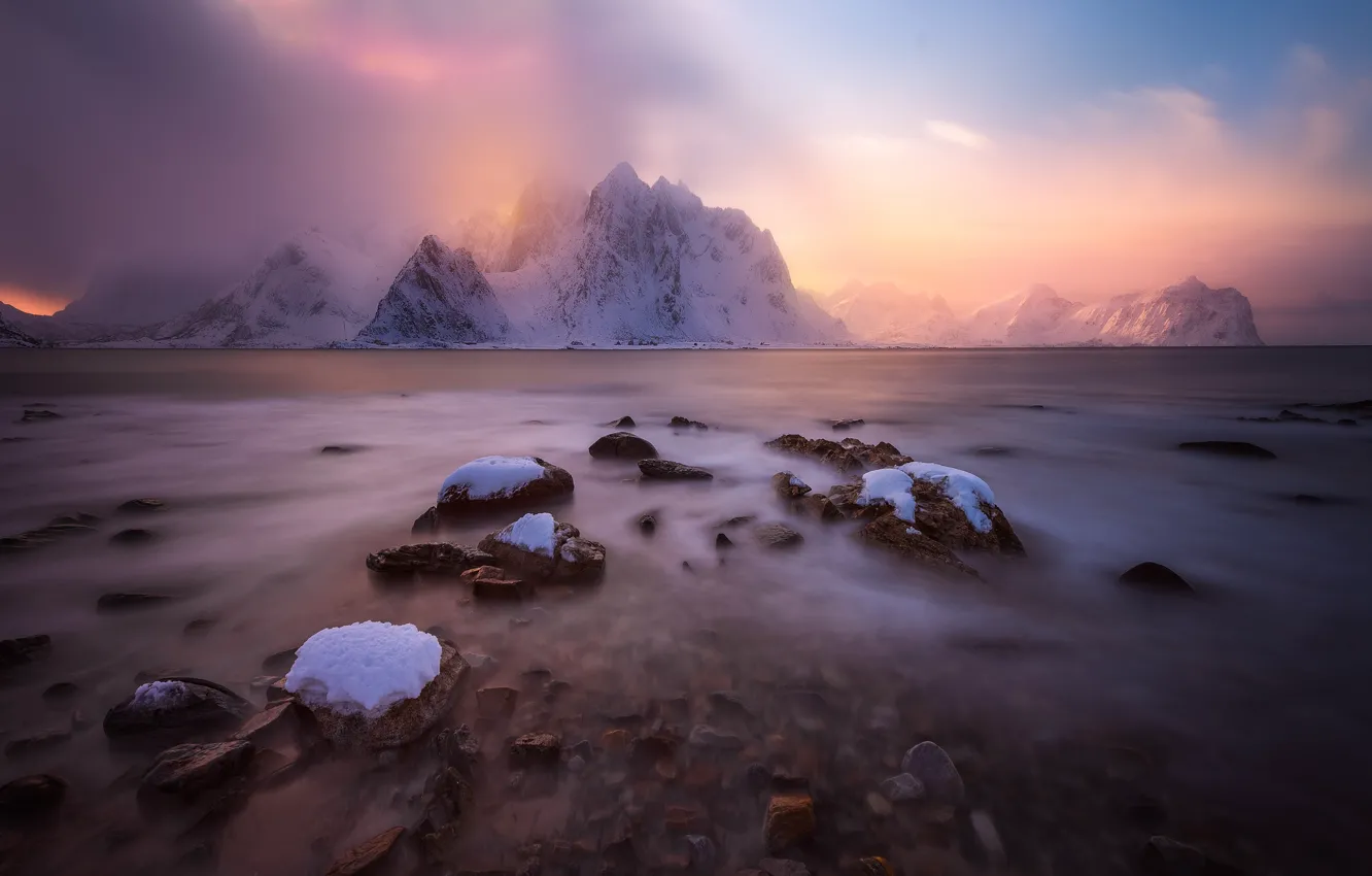 Фото обои зима, свет, снег, горы, Норвегия, дымка, фьорд