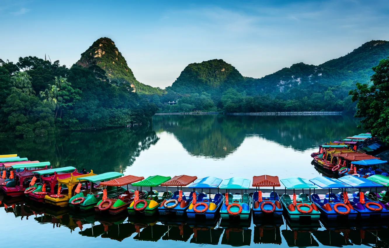 Фото обои river, mountains, lake, boat, lagoon