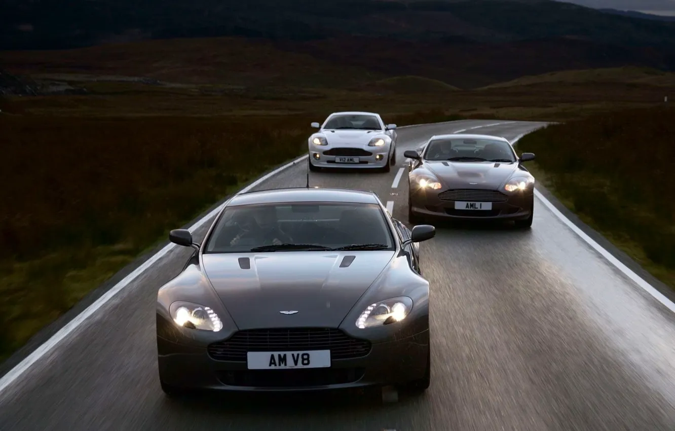 Фото обои Дорога, Движение, Aston Martin V8