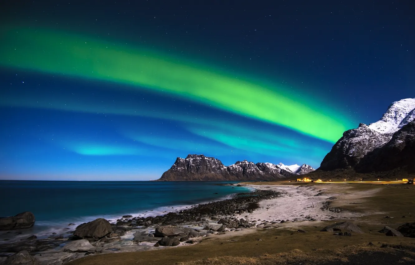 Фото обои море, небо, горы, камни, побережье, северное сияние, Норвегия, Norway