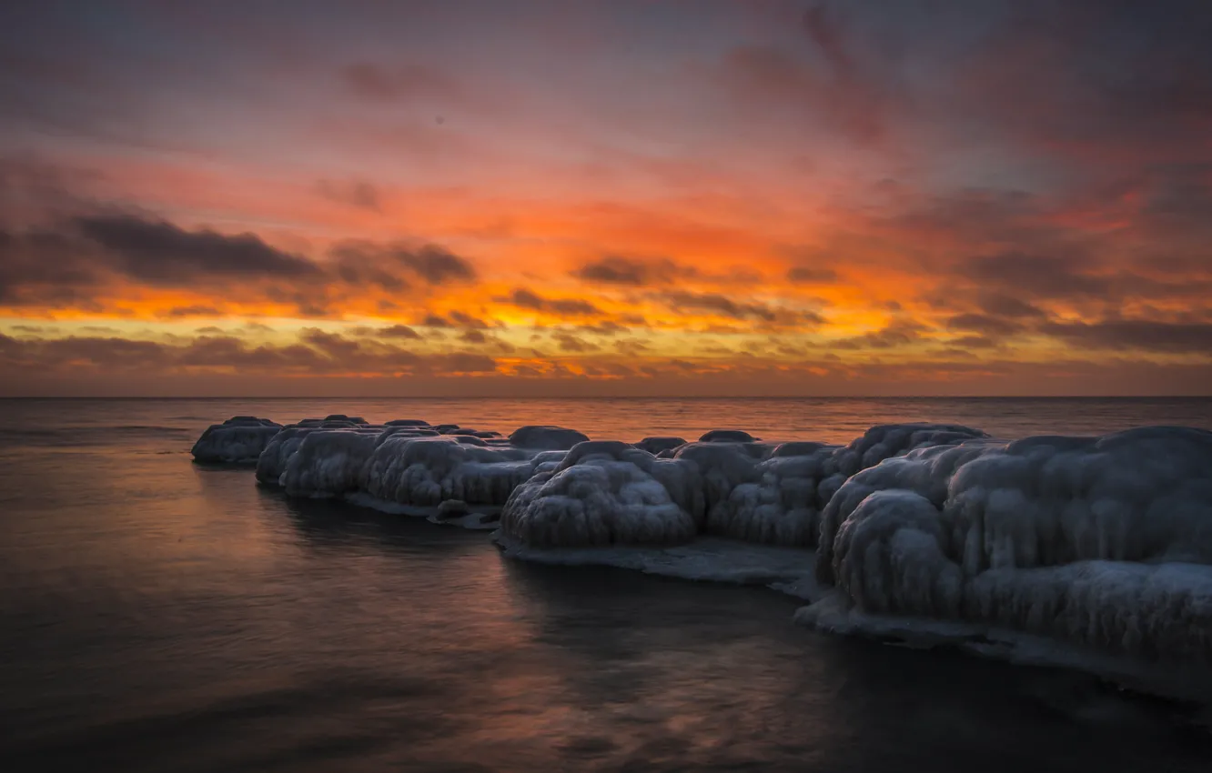Фото обои лед, море, небо, облака, закат, камни