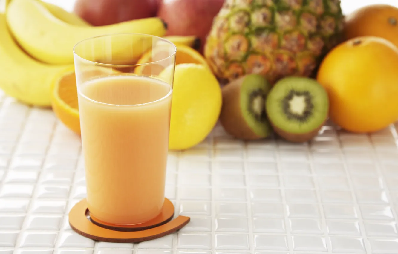 Фото обои стакан, яблоко, апельсин, еда, киви, сок, фрукты, ананас