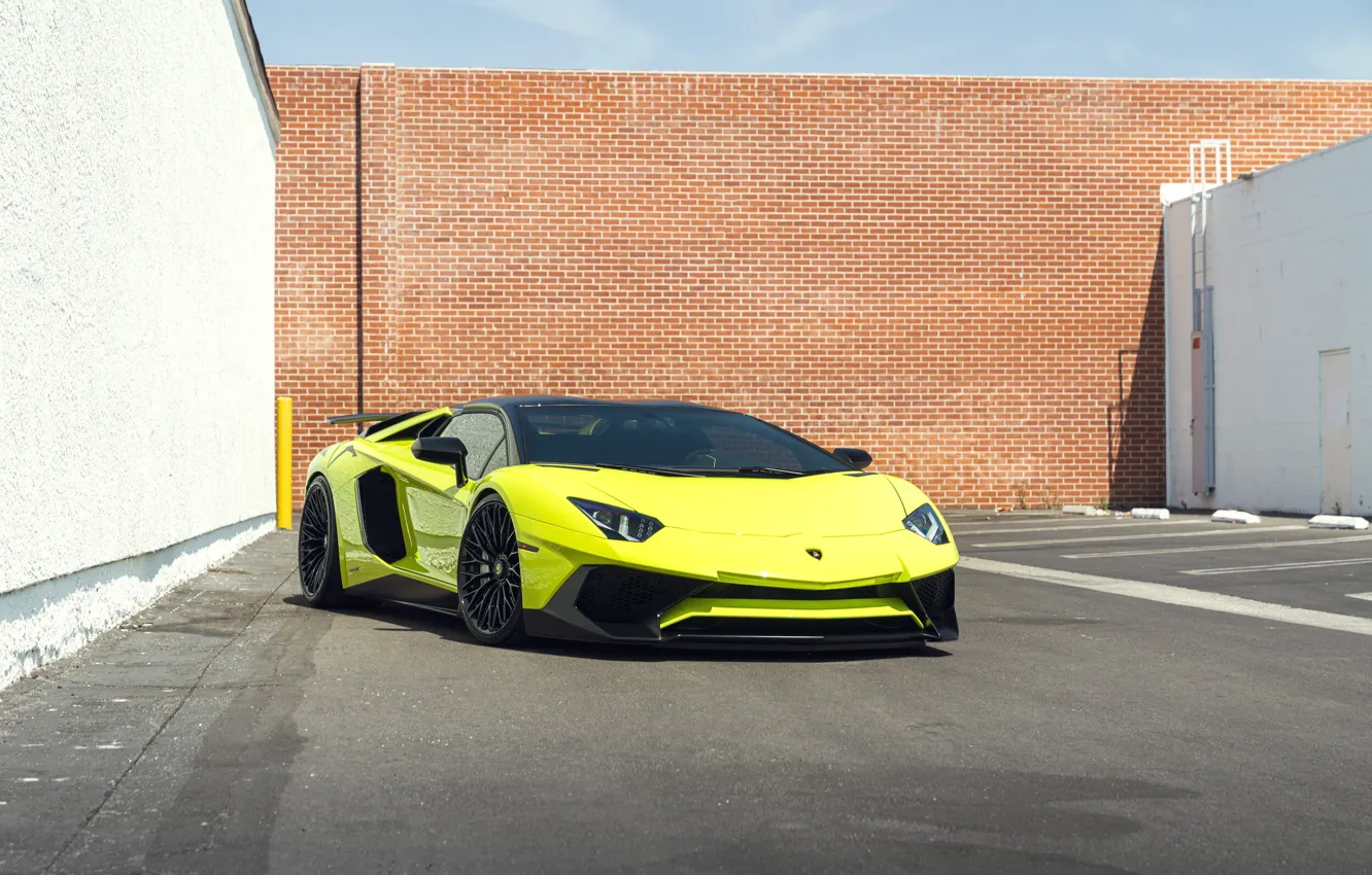 Фото обои lamborghini, aventador, light green