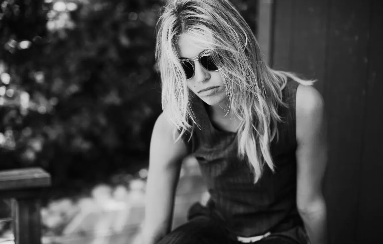 Фото обои девушка, блондинка, черно-белое, родинка