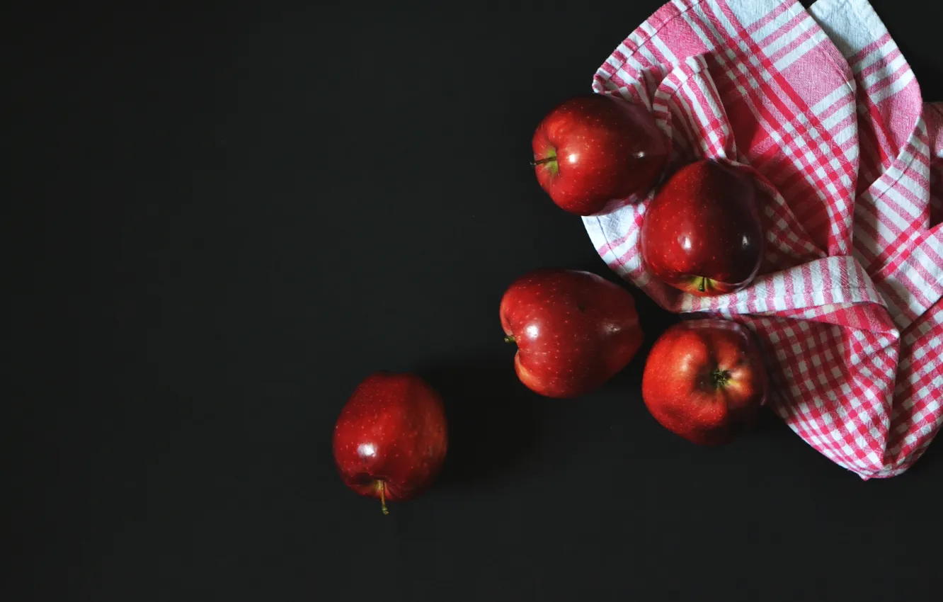 Фото обои red, food, fruits, apples, healthy, tablecloth