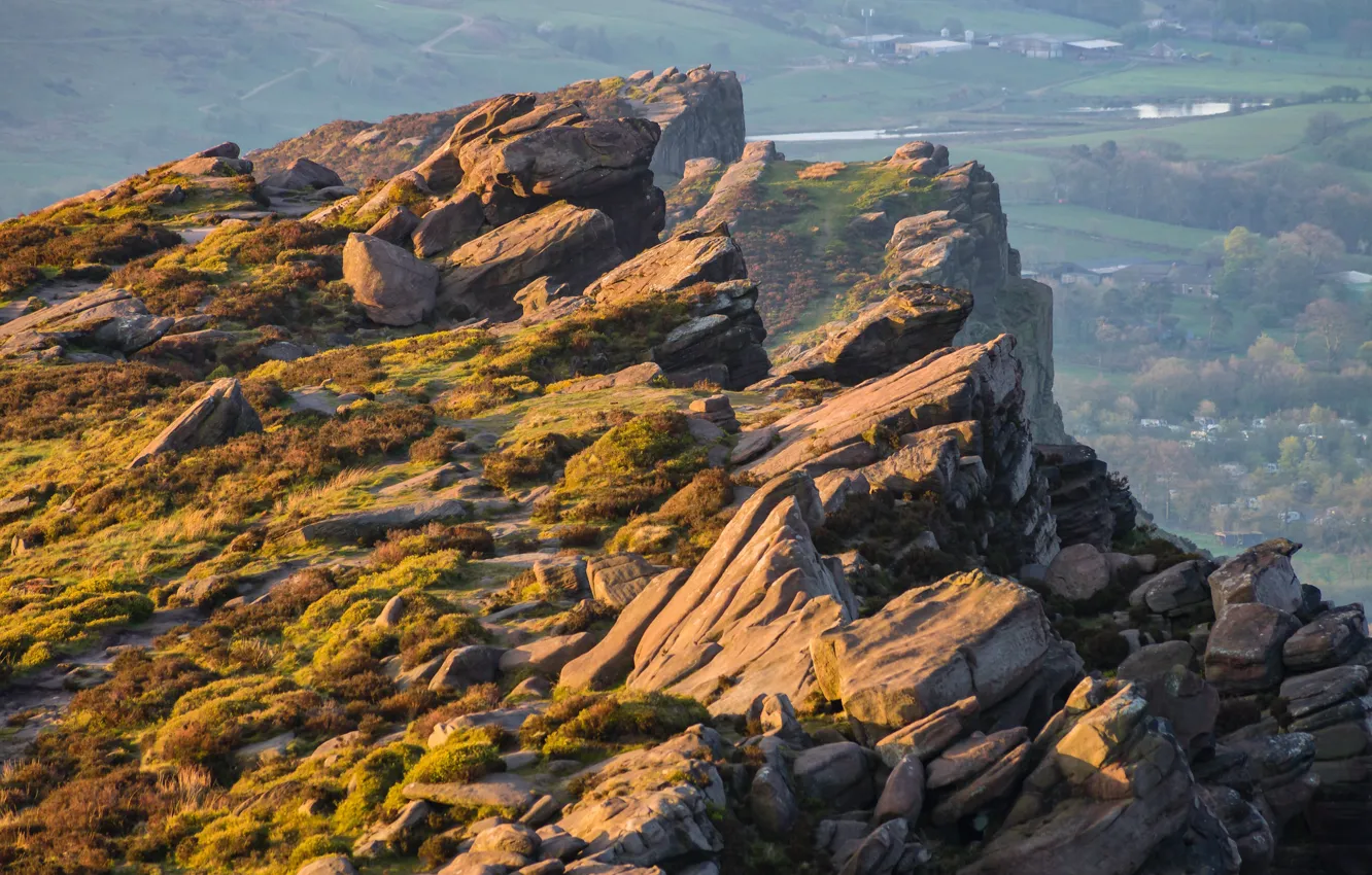 Фото обои солнце, скала, камни, рассвет, высота, гора, долина, Великобритания