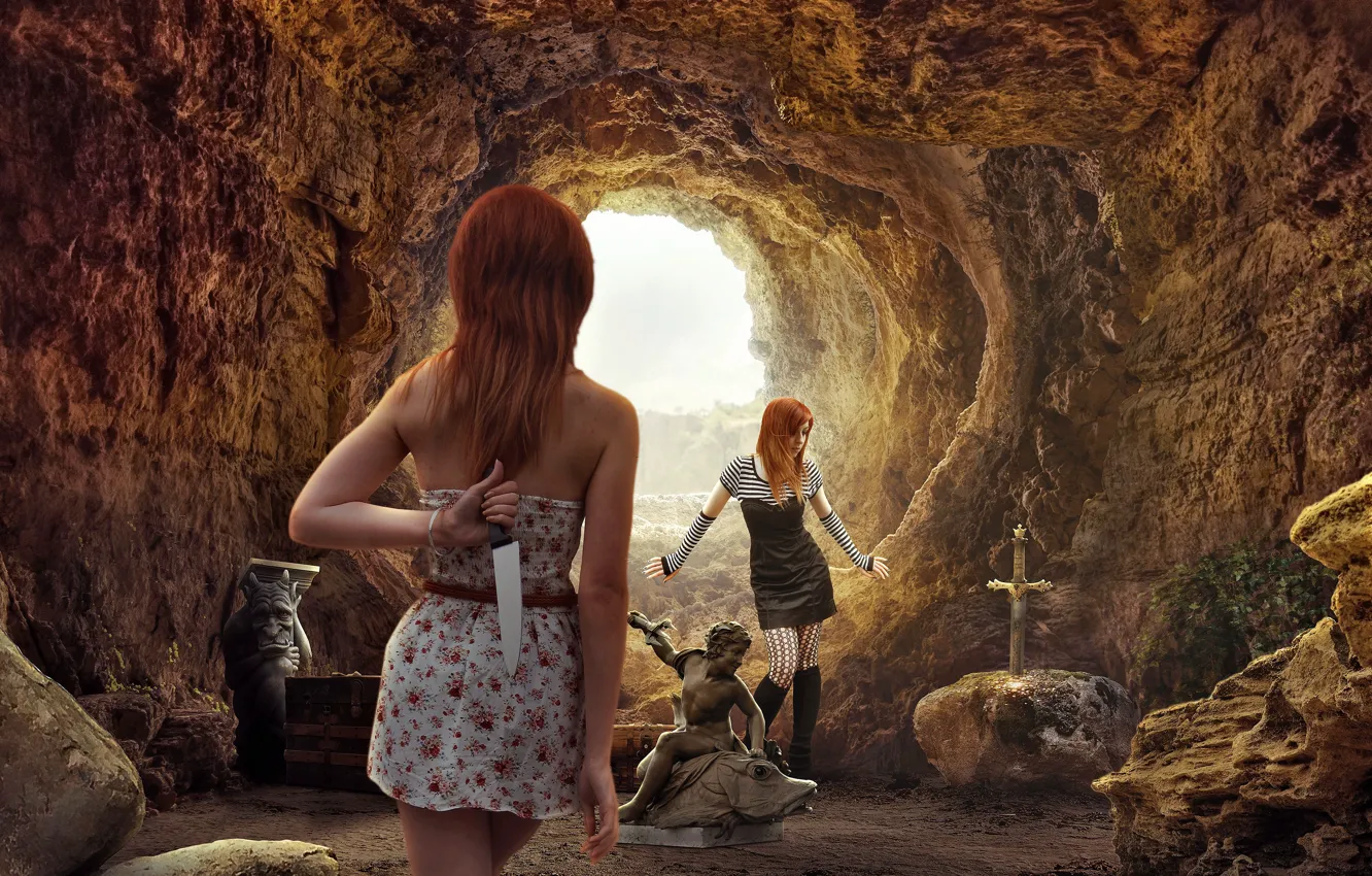Фото обои девушки, пещера, коварство, нож.