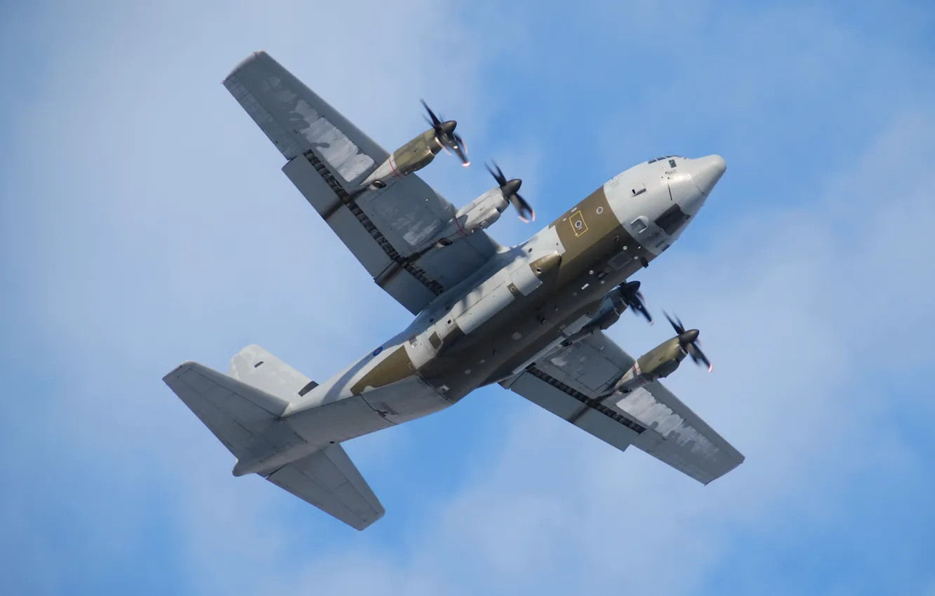 Фото обои небо, самолёт, военно-транспортный, Lockheed Martin, Super Hercules, C-130J