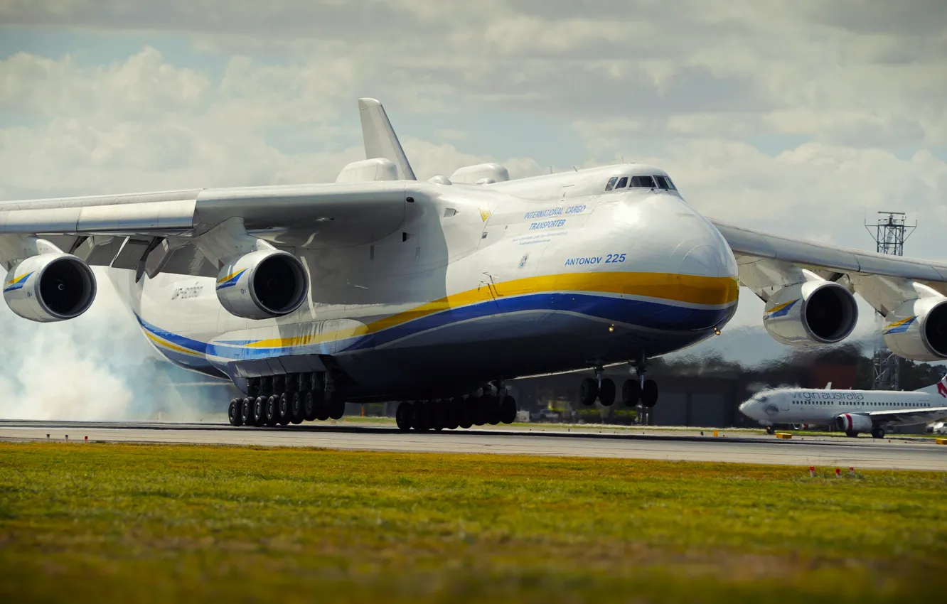 Фото обои Самолет, Полосы, Крылья, Двигатели, Мечта, Украина, Мрия, Ан-225
