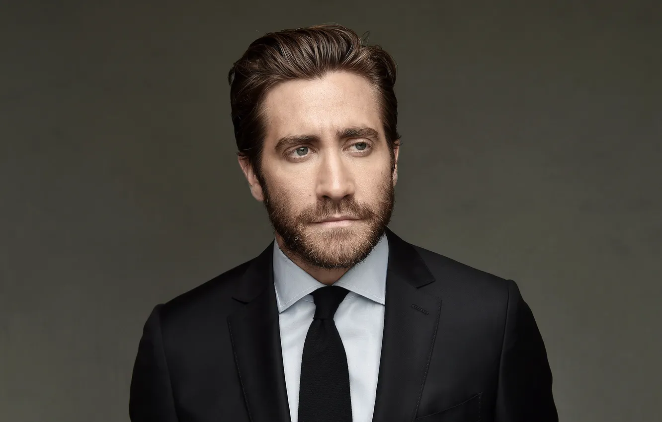 Фото обои взгляд, костюм, мужчина, Jake gyllenhaal