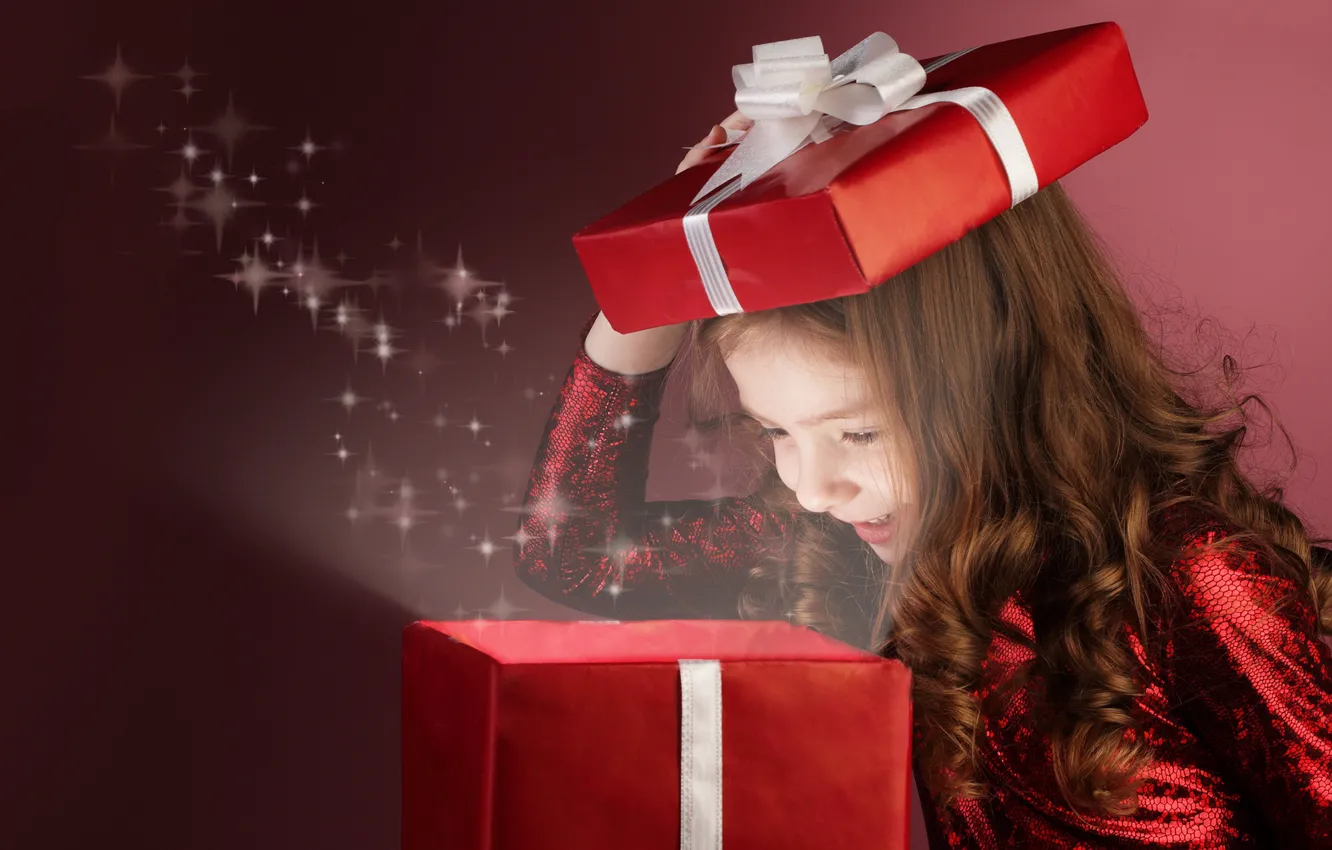 Фото обои взгляд, коробка, подарок, волшебство, ребенок, девочка, Новый год, Christmas