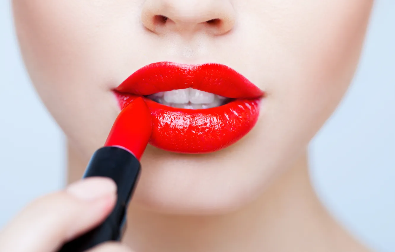 Фото обои red, woman, lips, glitter