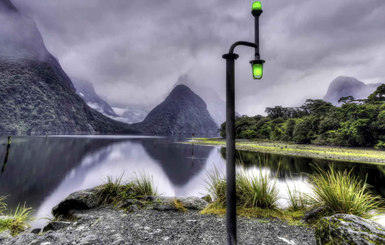 Фото обои пейзаж, горы, озеро, светильник