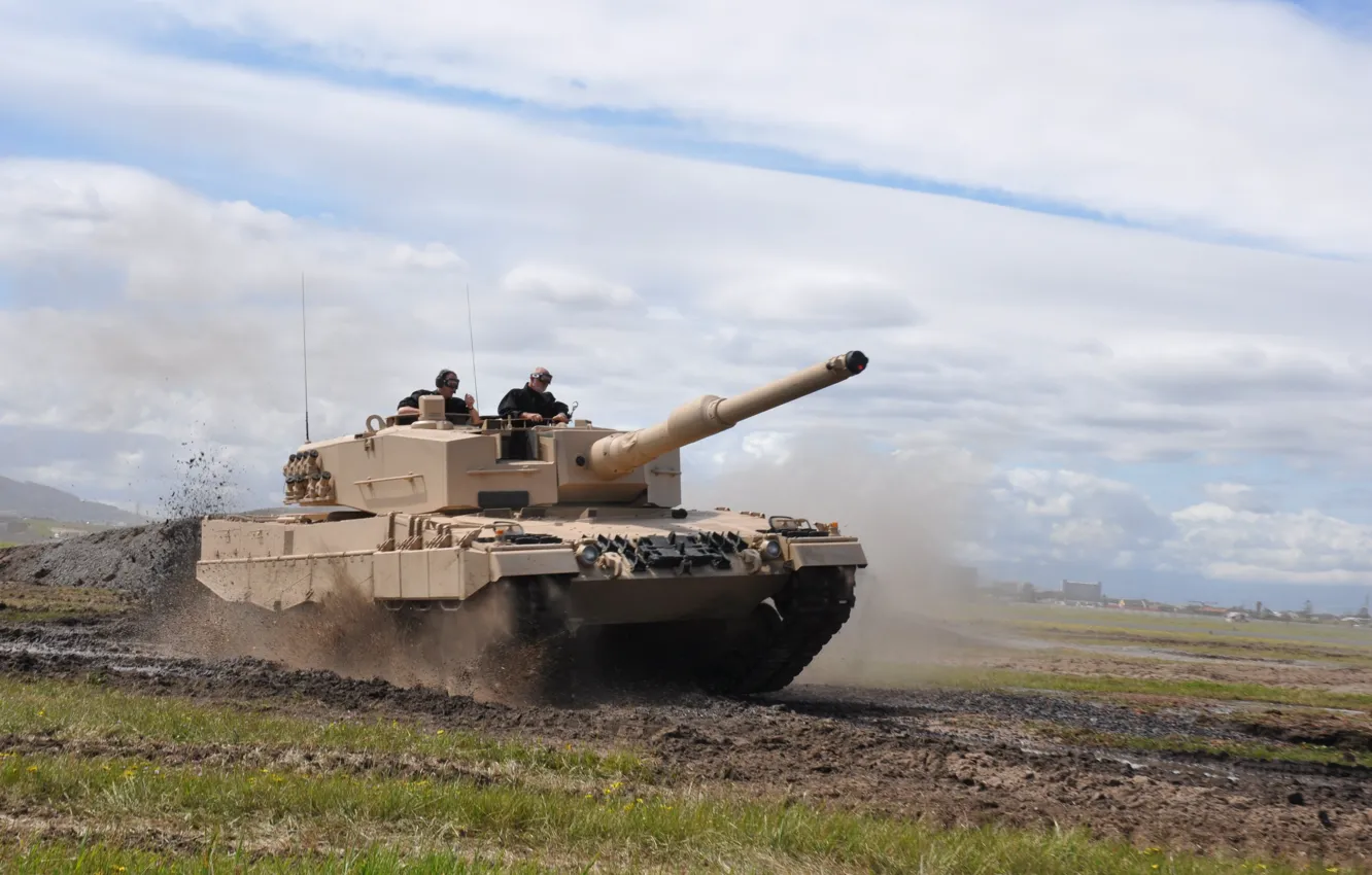 Фото обои дорога, армия, танк, leopard 2