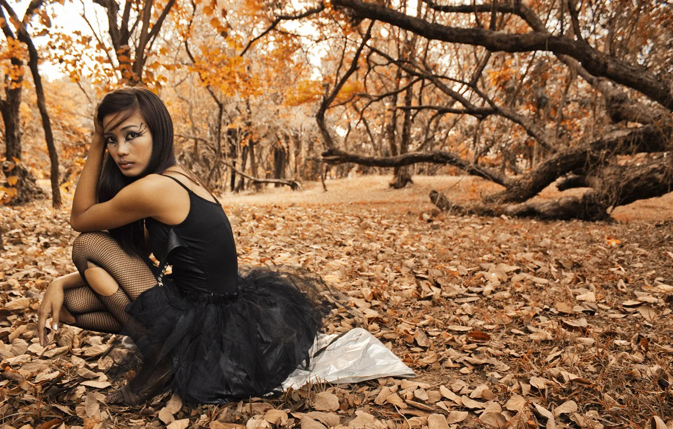 Фото обои Girl, black, Alone, makeup, orenge