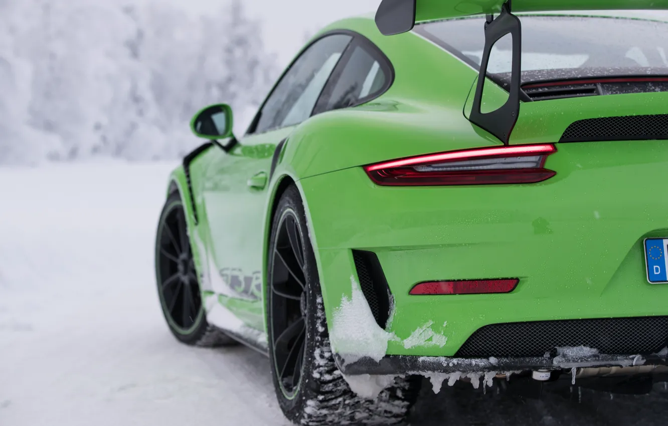 Фото обои зима, 911, Porsche, суперкар, вид сзади, 2018, GT3 RS