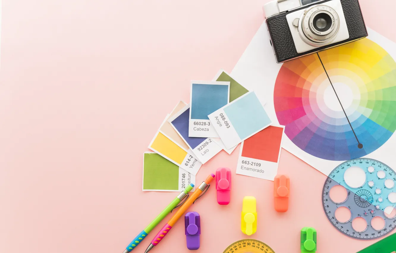 Фото обои цвета, палитра, ручки, разноцветный, линейки, фотоаппапрт