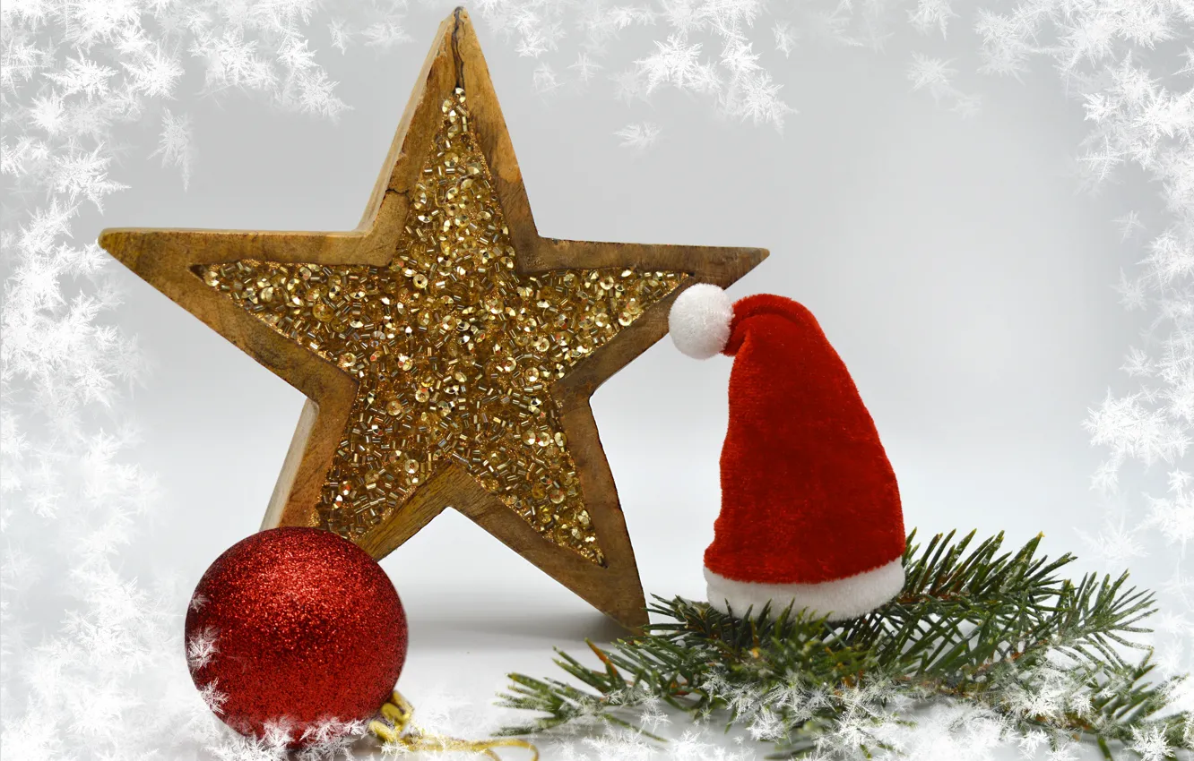 Фото обои праздник, звезда, шарик, Рождество, Новый год, ёлочные игрушки, колпак Санты, новогодние декорации