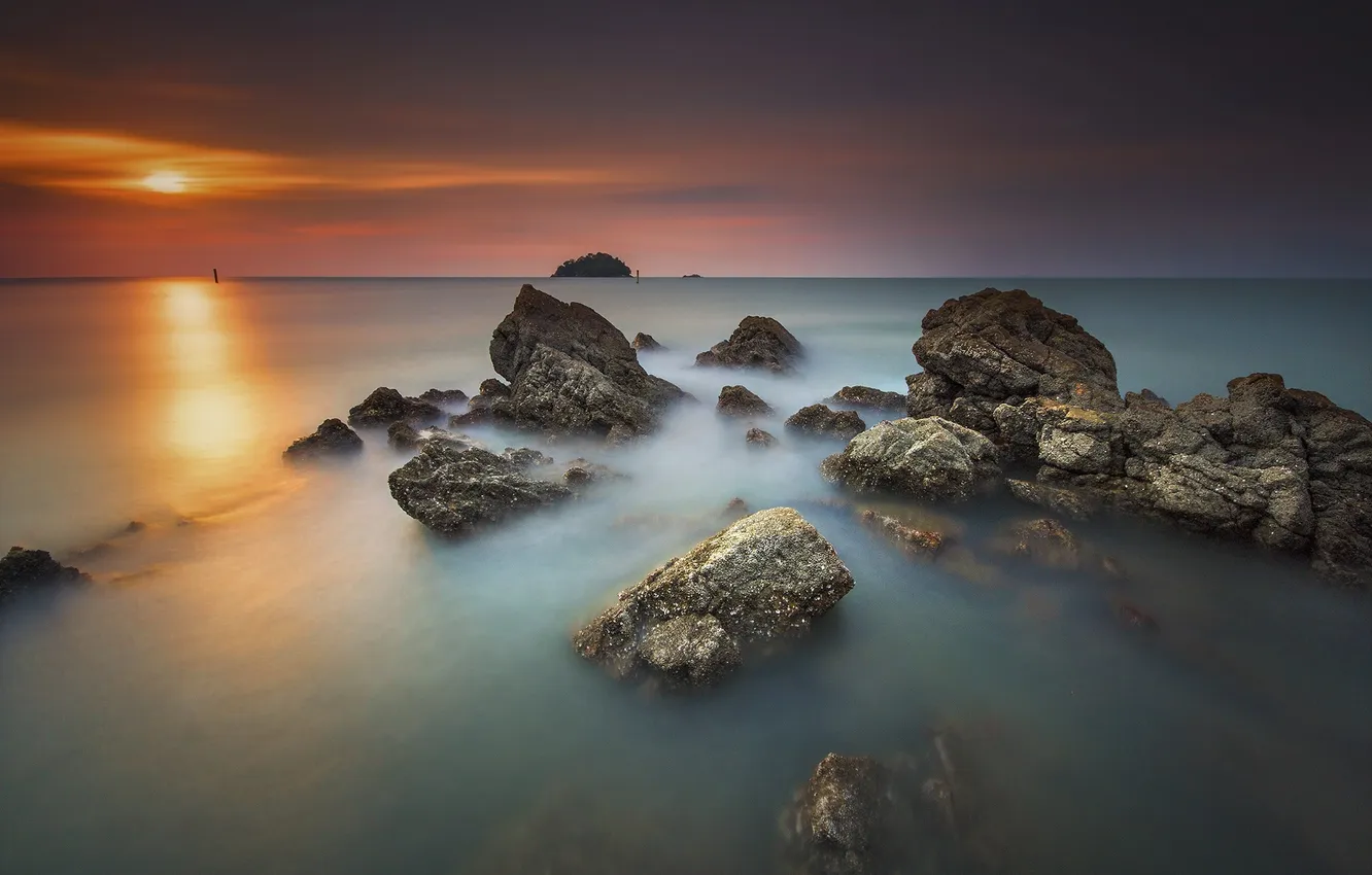 Фото обои море, пейзаж, закат, камни, берег