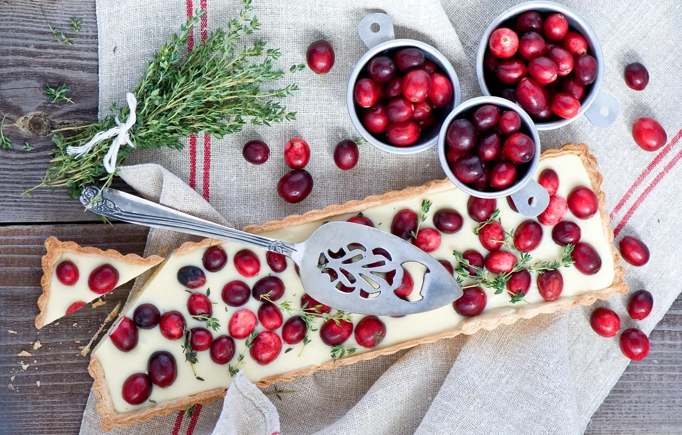 Фото обои ягоды, пирог, листочки, десерт, лопатка, Anna Verdina, клюква