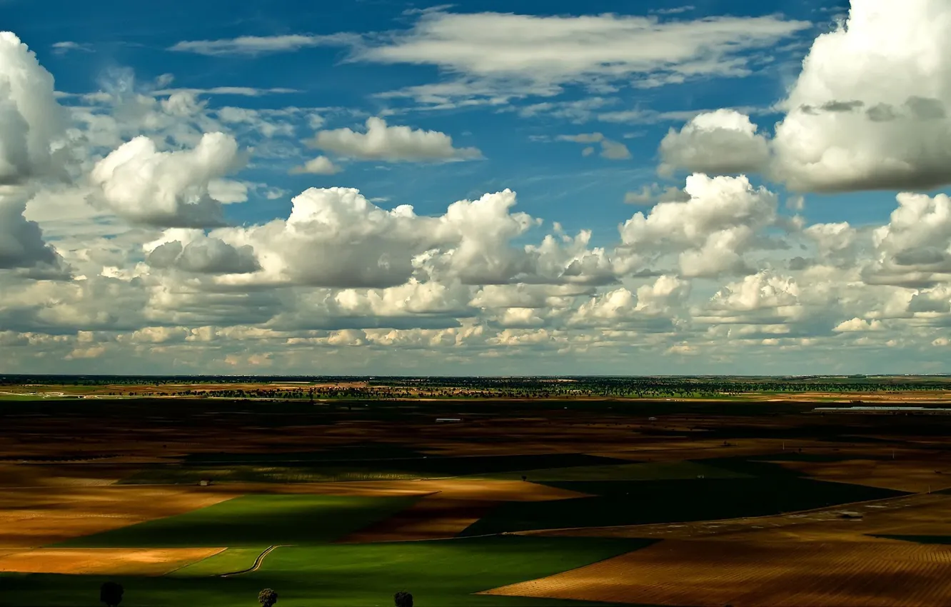 Фото обои небо, облака, вид, поля, долина