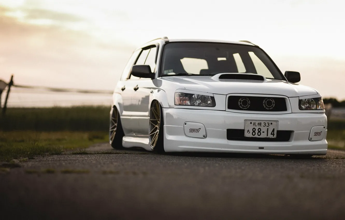 Фото обои turbo, white, subaru, japan, jdm, tuning, front, sti