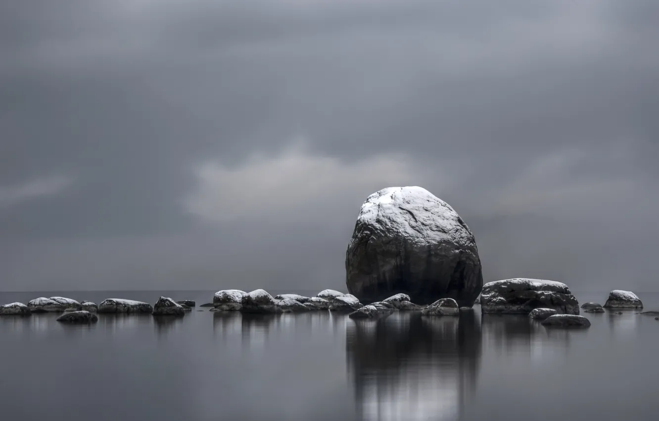 Фото обои море, камни, серый